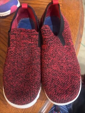 Kids Slip-On Knit Sneakers in Red and Black - Comfortable Lightweight Play Shoes
